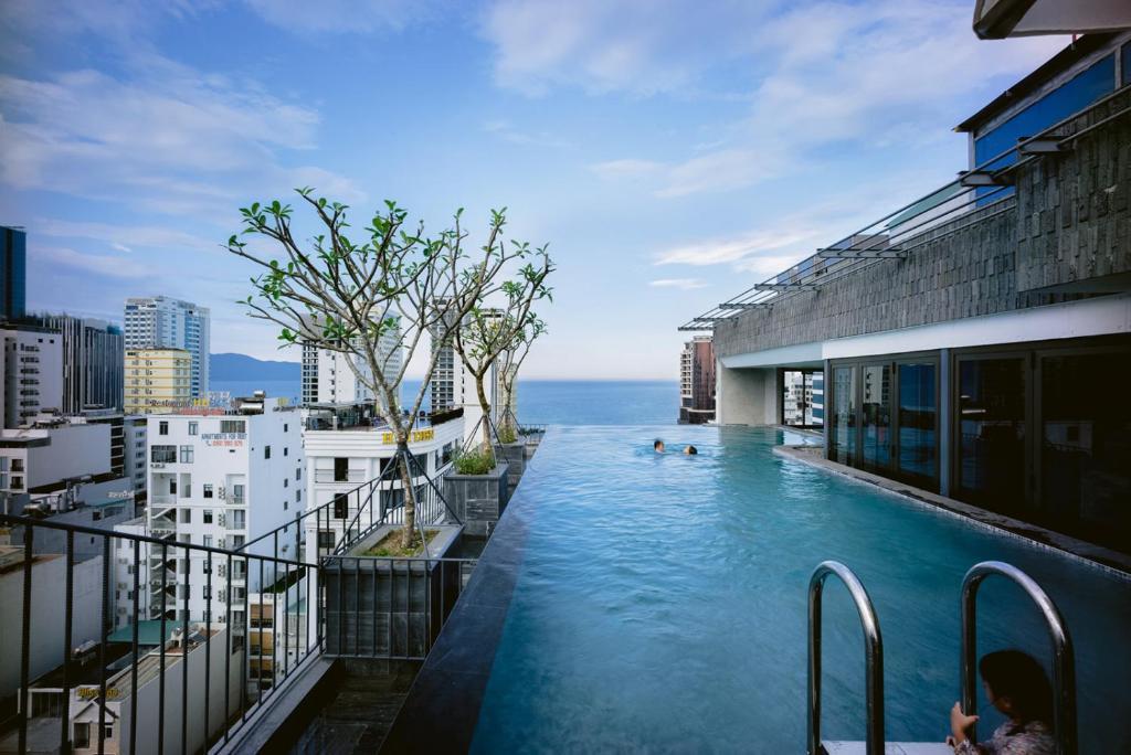 431684432_350588091311701_8825671631364535998_n (1).jpg