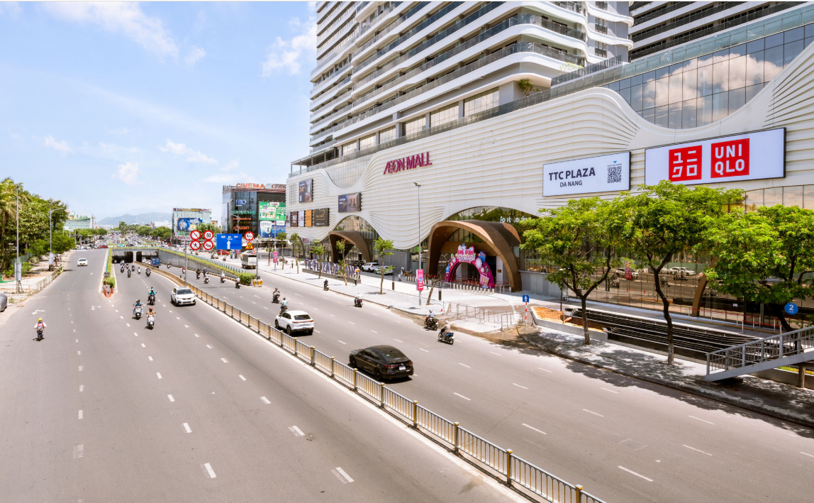 AEON MALL Officially Opens in Da Nang.