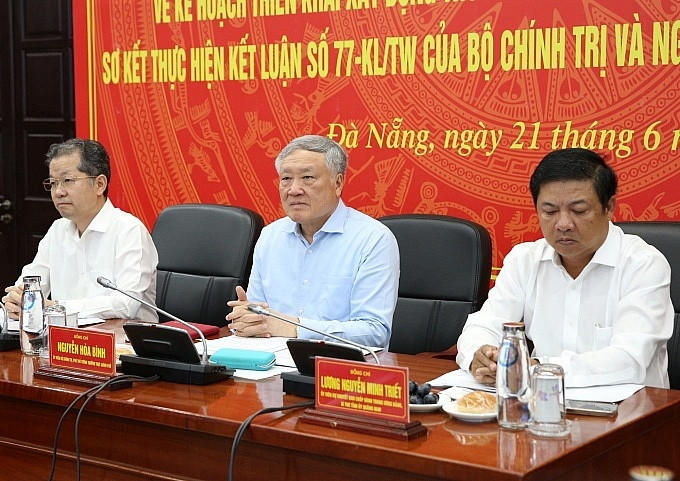 Phó Thủ Tướng Nguyễn Hoà Bình.jpg