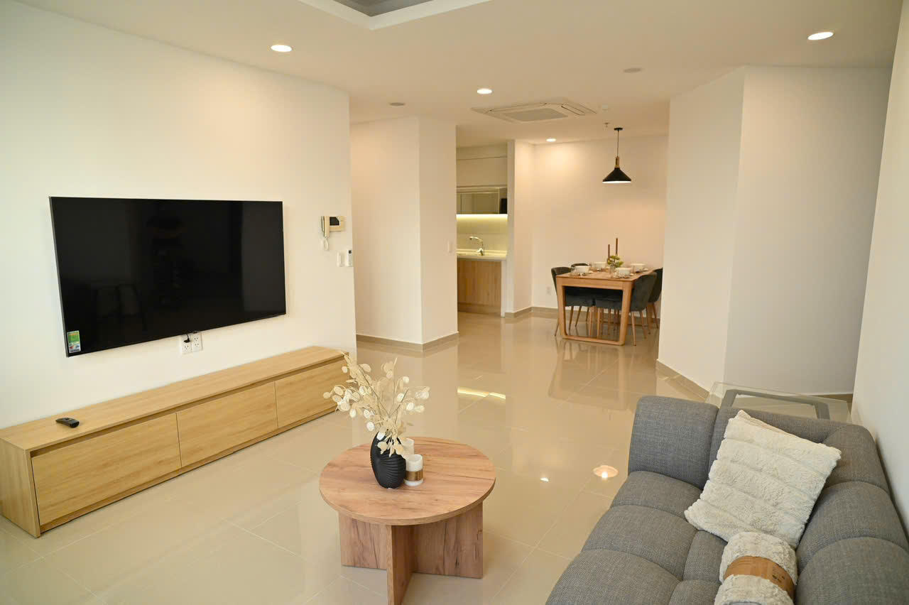 Blooming Tower Danang 高級2LDK角部屋賃貸 | ハン川・ソンチャ半島・トゥアンフオック橋を望むパノラマビュー