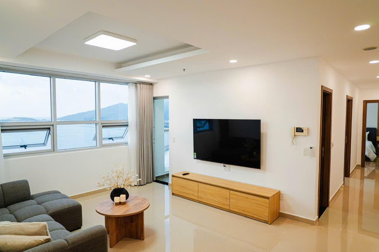 Blooming Tower Danang 高級2LDK角部屋賃貸 | ハン川・ソンチャ半島・トゥアンフオック橋を望むパノラマビュー