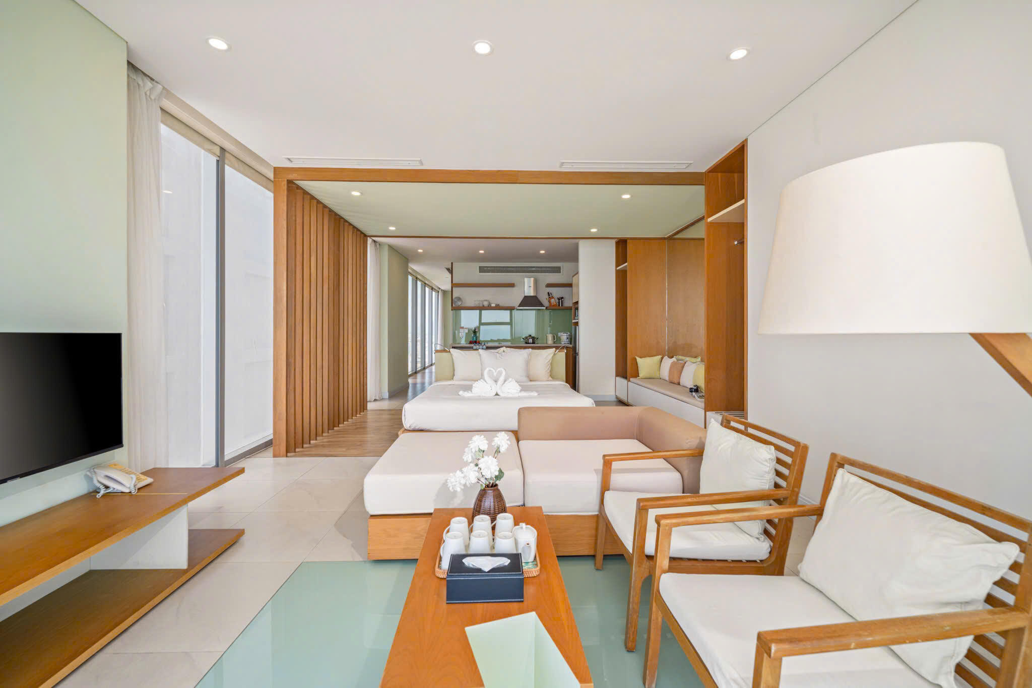 広々とした1ベッドルーム・ビーチフロントアパートメント | Fusion Suites Da Nang | ダイレクトオーシャンビュー