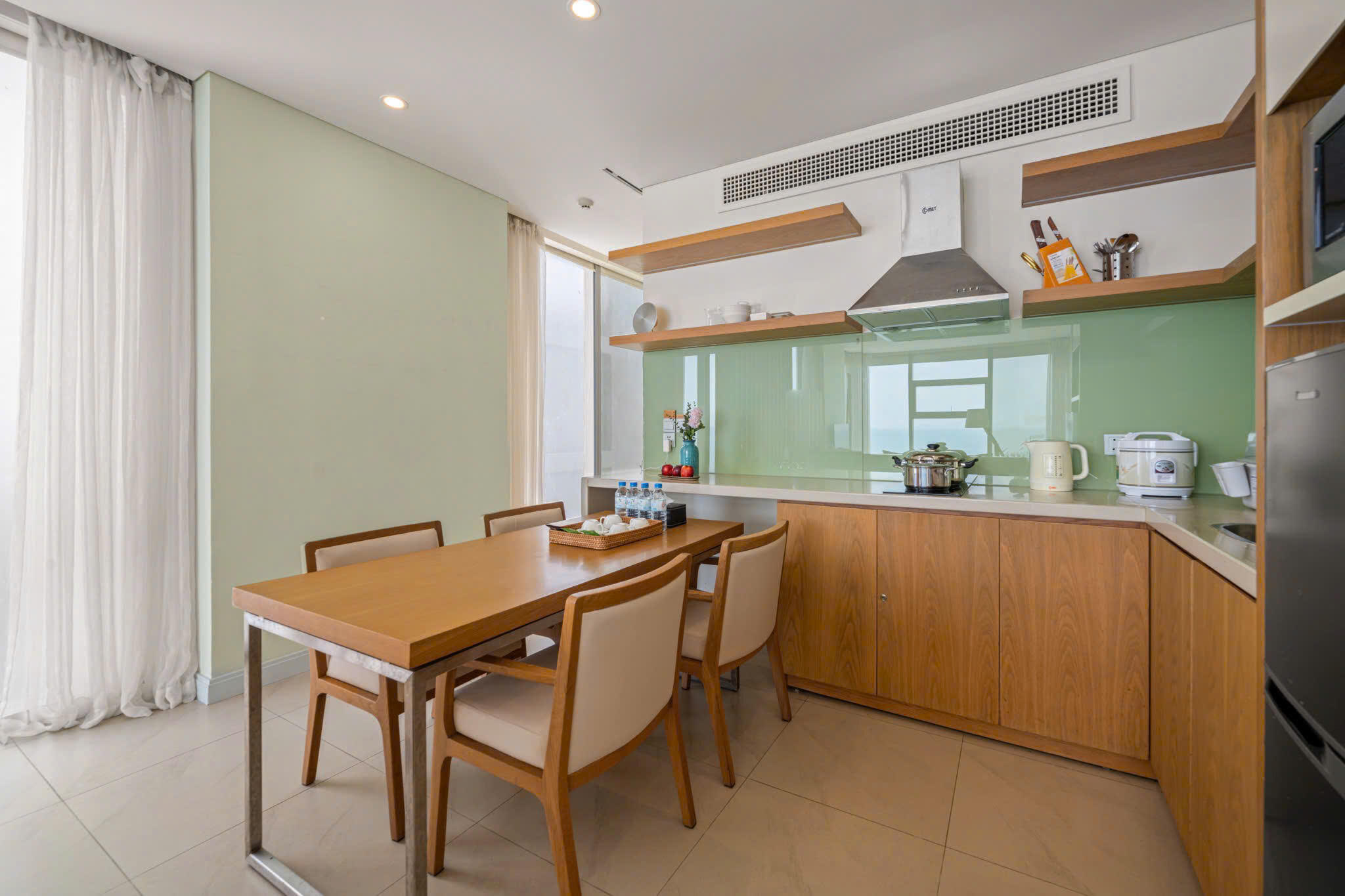 広々とした1ベッドルーム・ビーチフロントアパートメント | Fusion Suites Da Nang | ダイレクトオーシャンビュー