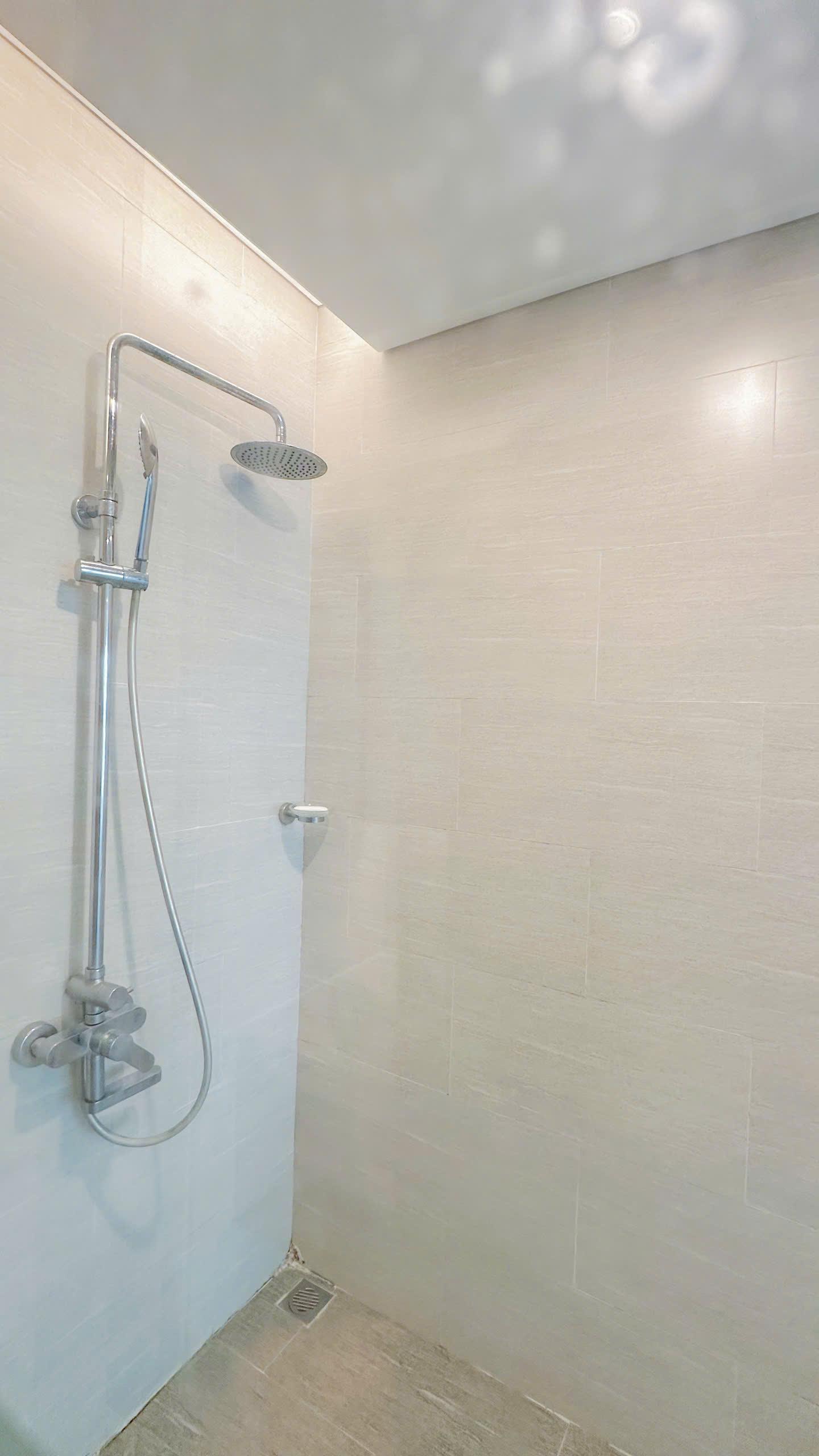 Fhome Zen Diamond Suites ダナン｜海とハン川を望む広々とした1ベッドルーム賃貸アパートメント