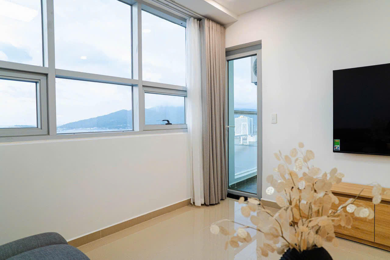 Blooming Tower Danang 高級2LDK角部屋賃貸 | ハン川・ソンチャ半島・トゥアンフオック橋を望むパノラマビュー