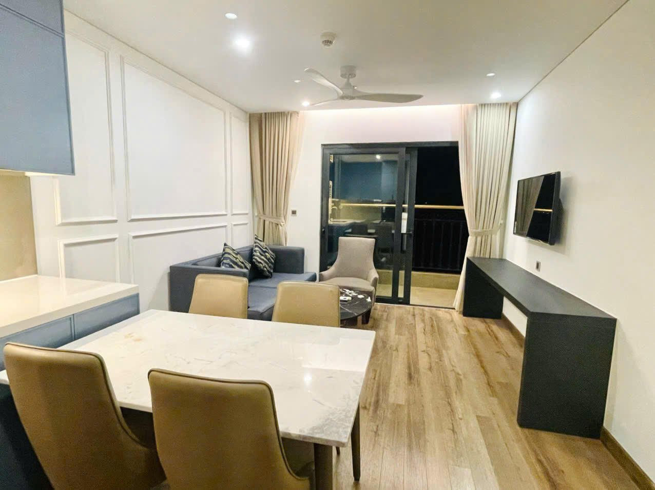 明るい角部屋｜ハン川とトゥアンフオック橋の美しい景色を楽しめる2LDK