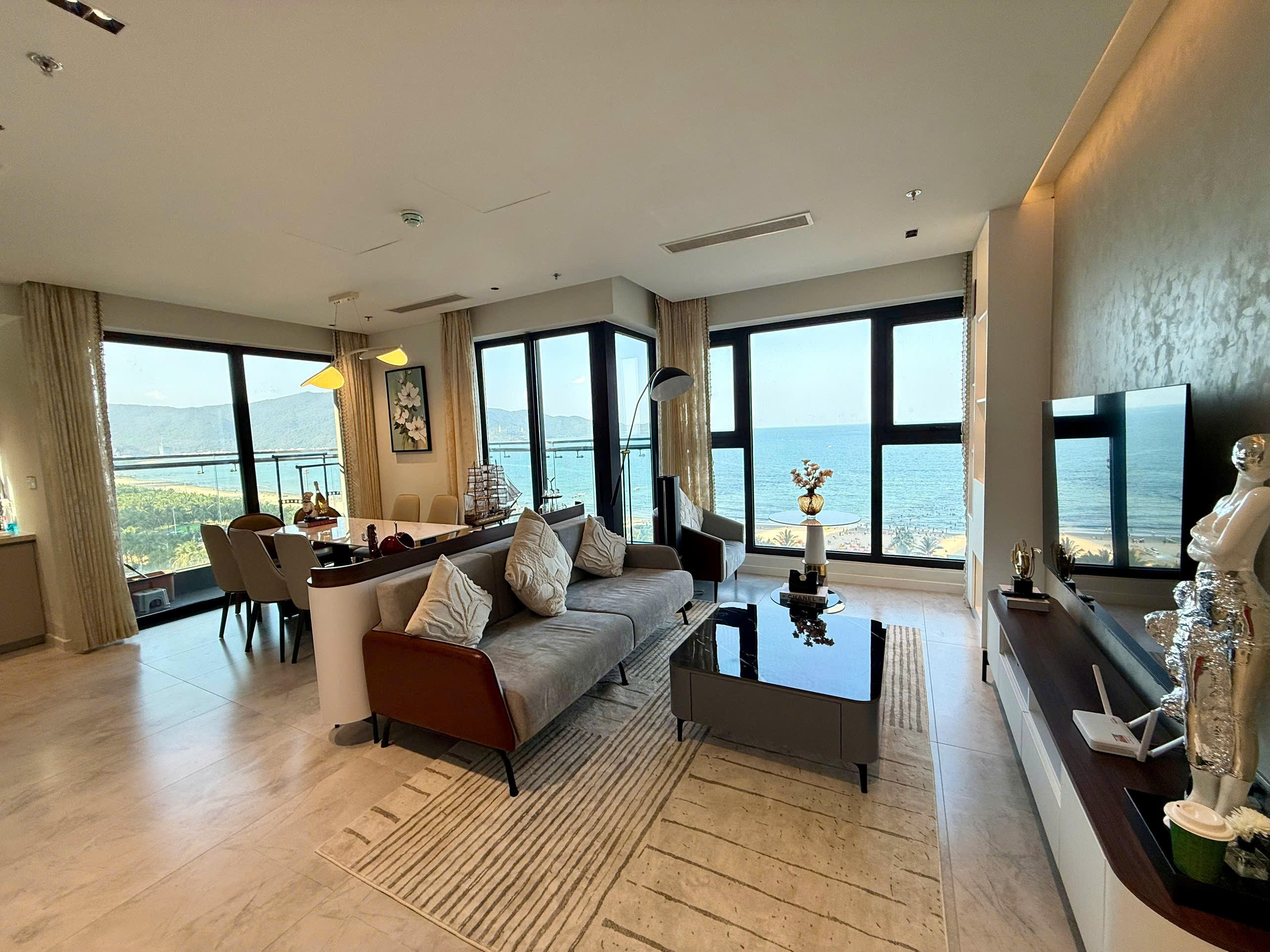 高級2ベッドルーム・ビーチフロントアパートメント | Times Square Da Nang - FUTA Residence | オーシャンビュー