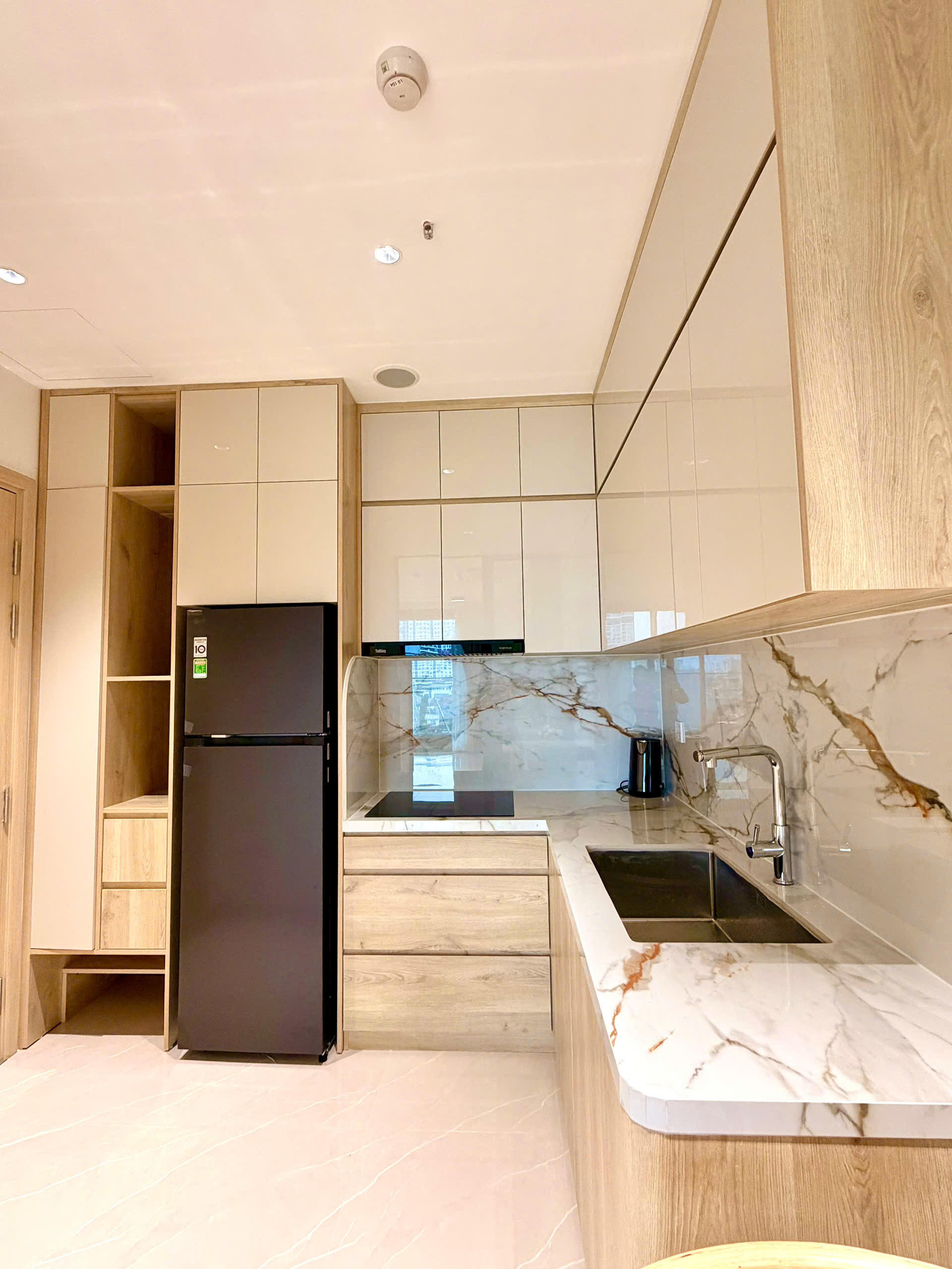 パノマ2｜スマートデザインのワンルーム・フル家具付き・シティビュー