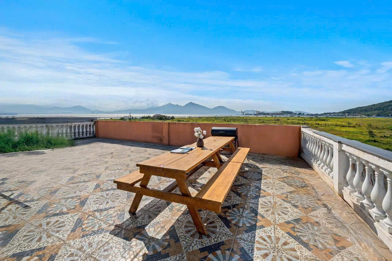 ソントラ - ダナンの川の景色を望む高級ヴィラのレンタル