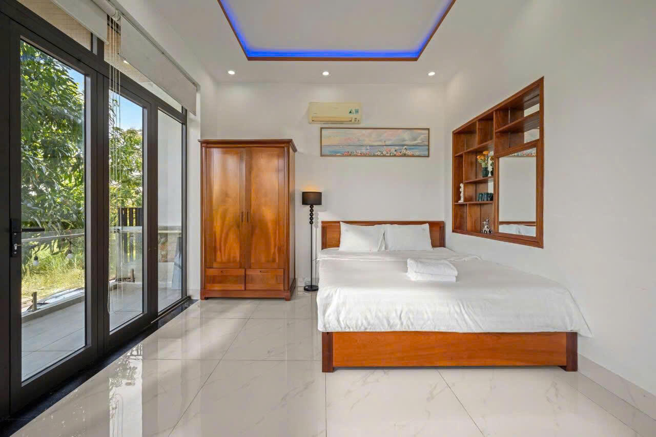 ソントラ - ダナンの川の景色を望む高級ヴィラのレンタル