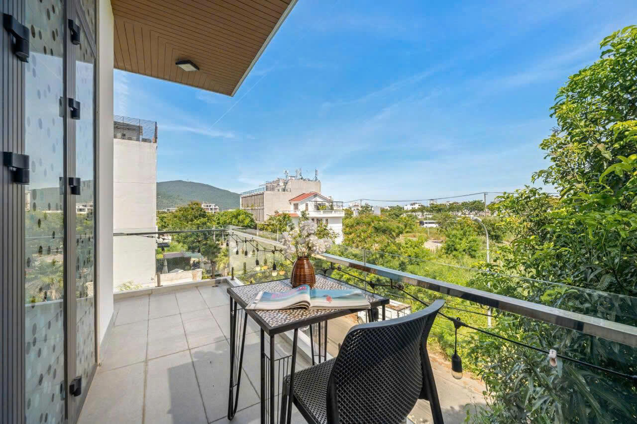 ソントラ - ダナンの川の景色を望む高級ヴィラのレンタル