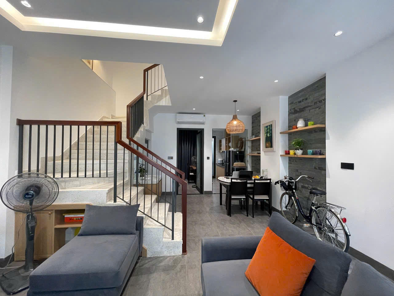 2階建て賃貸住宅 - ビーチ近くのアントゥオン地区の美しいロケーション