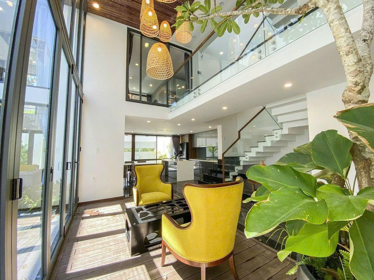 ダナン、ナム・ベト・アの高級ヴィラ（5ベッドルーム）