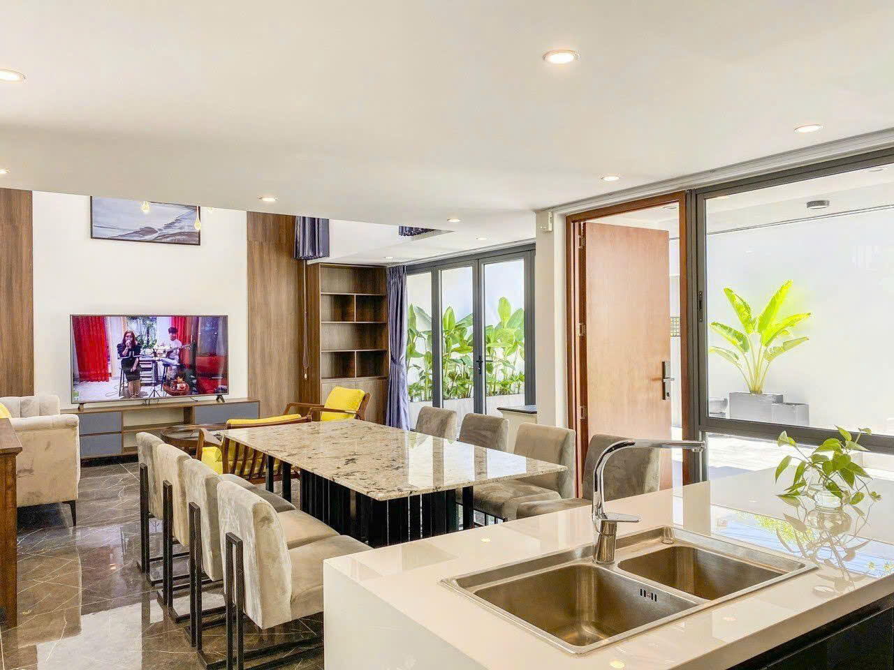 ダナン、ナム・ベト・アの高級ヴィラ（5ベッドルーム）