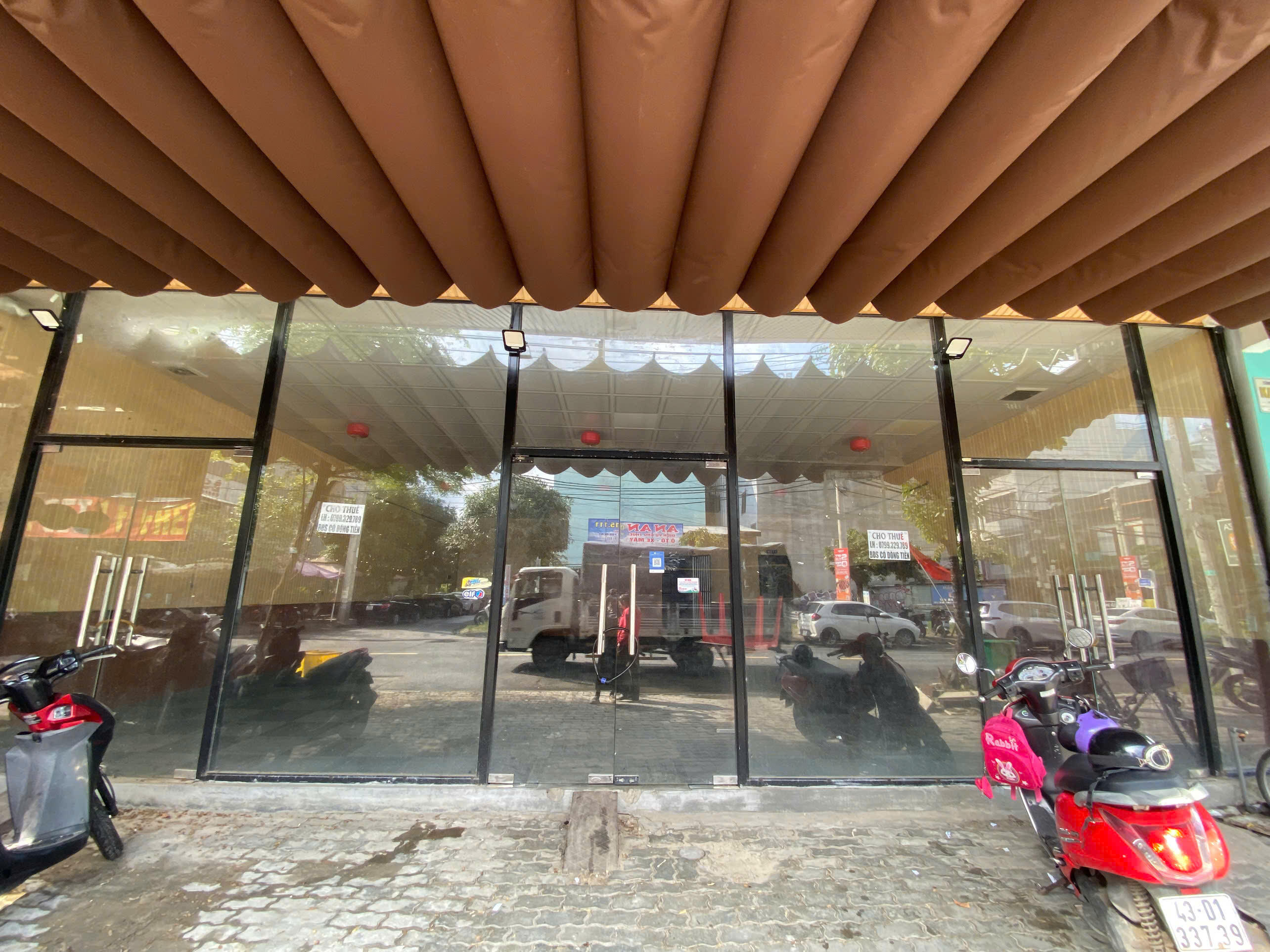 Do Ba 通りの商業用賃貸スペース