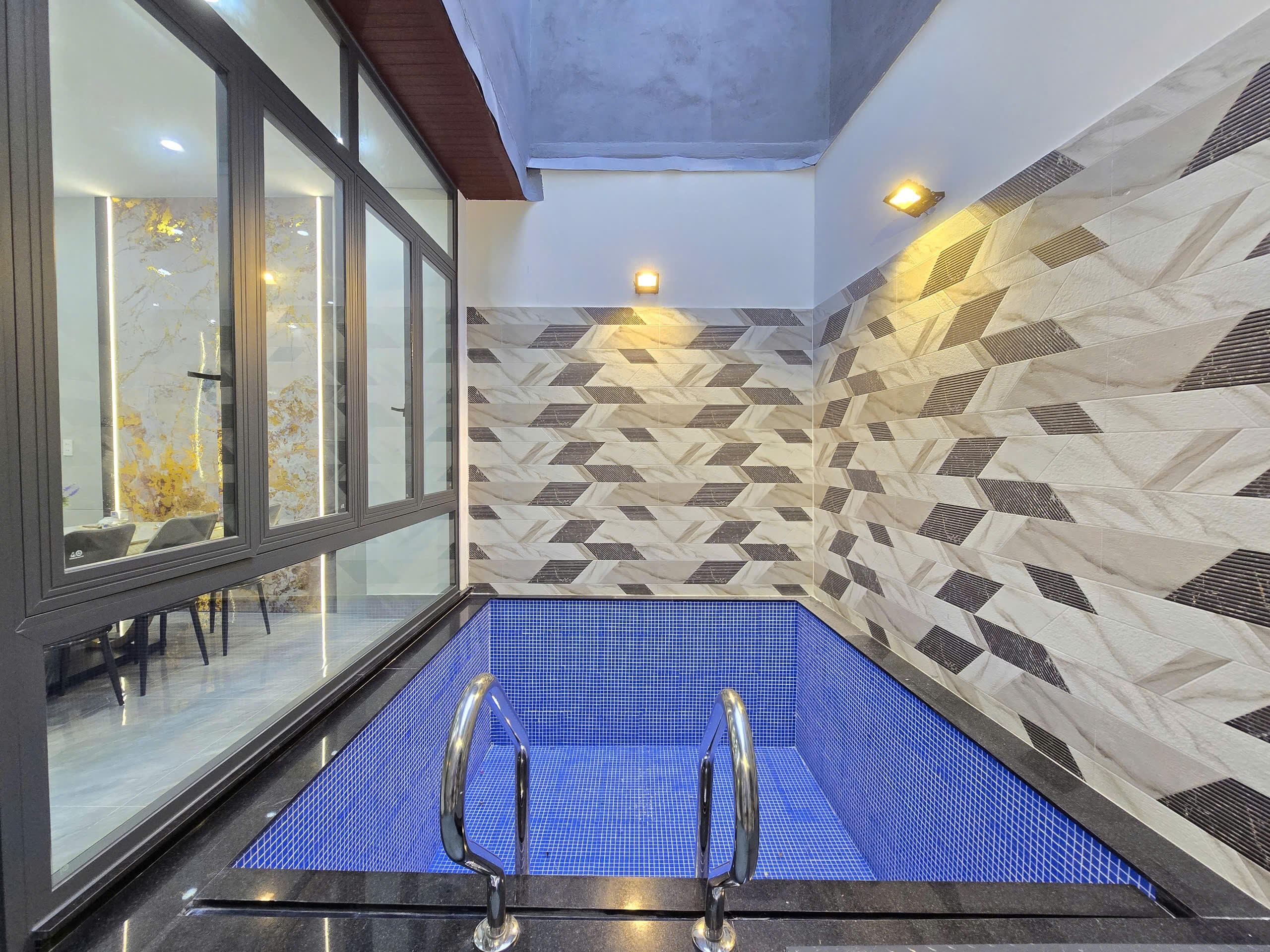 Luxury City-Center House with Private Pool & Rooftop Terrace