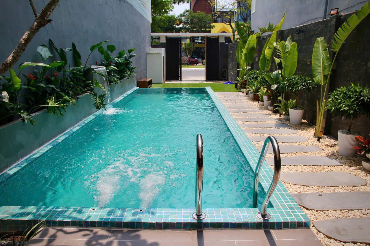 Modern 6-Bedroom Pool Villa | Spacious Living for Families & Professionals