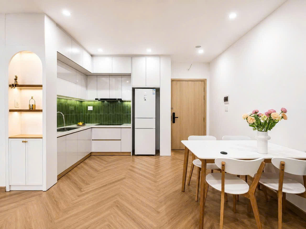 High-end 1+1 bedroom Panoma apartment with a view of the Tran Thi Ly Bridge and the river
