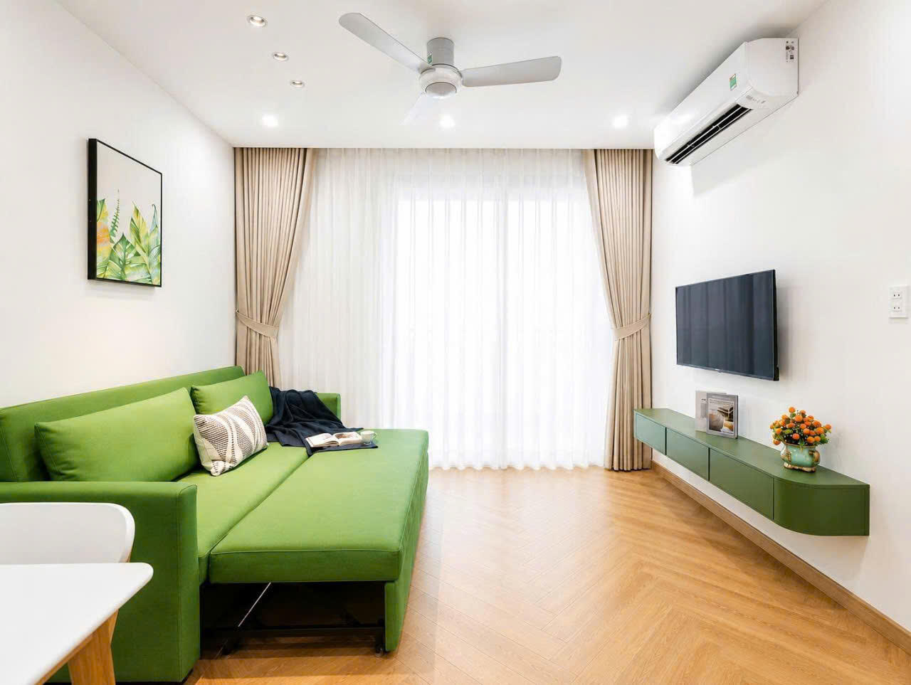 High-end 1+1 bedroom Panoma apartment with a view of the Tran Thi Ly Bridge and the river