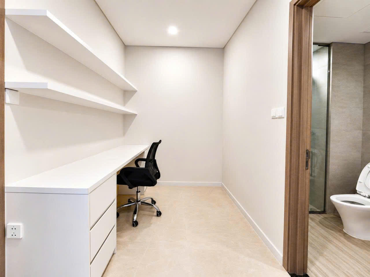 1-Bedroom Apartment for Rent with Han River View at Panoma 1