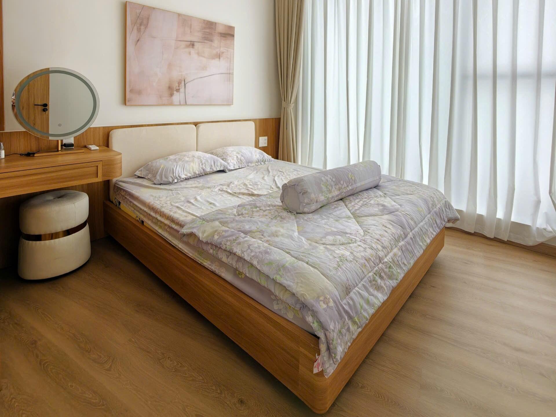 2-Bedroom Apartment with River & City View in Panoma 1
