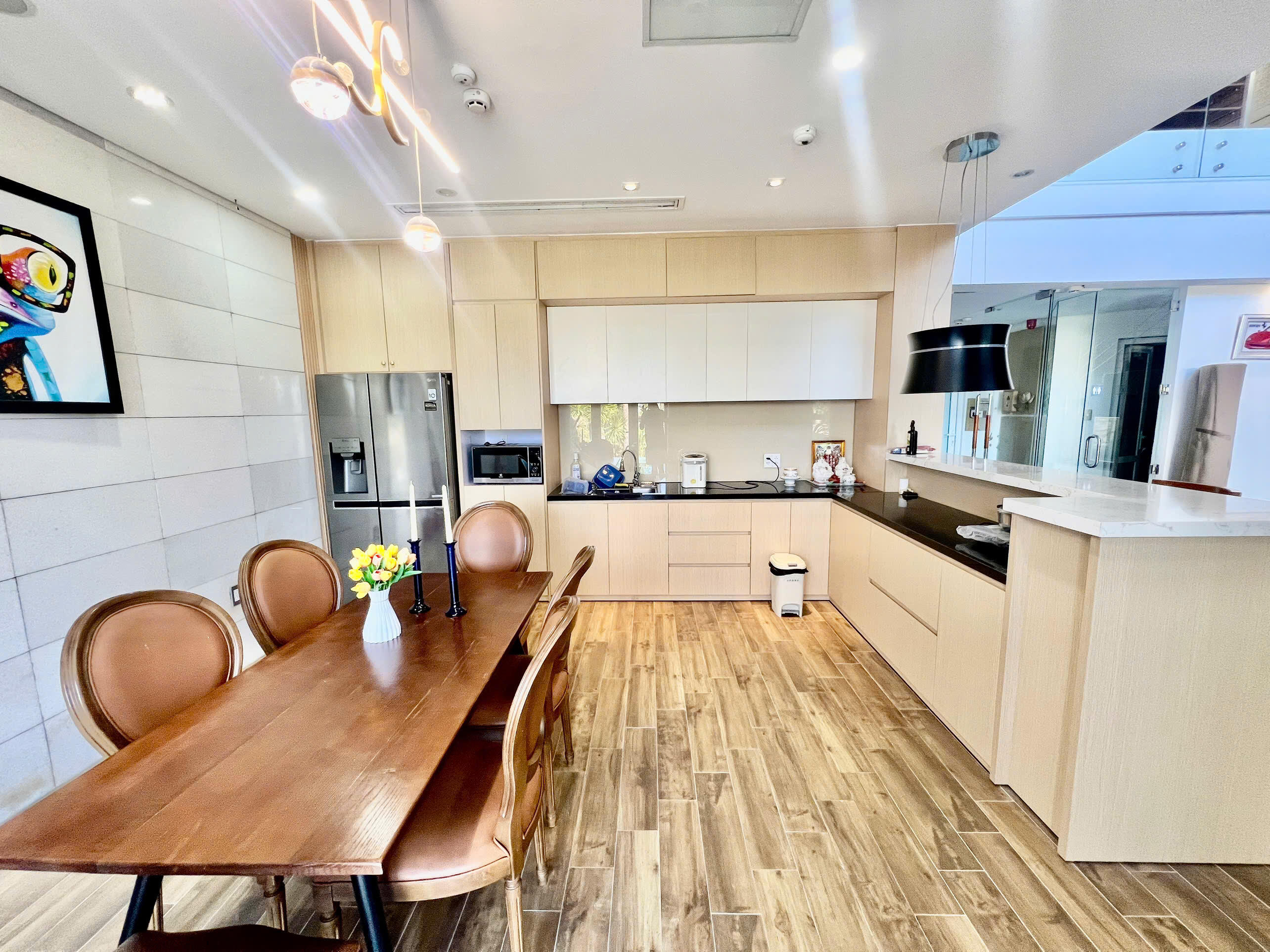 Luxury swimming pool Villa for Rent in Son Thuy area | Tourism area close to Crown International Club 