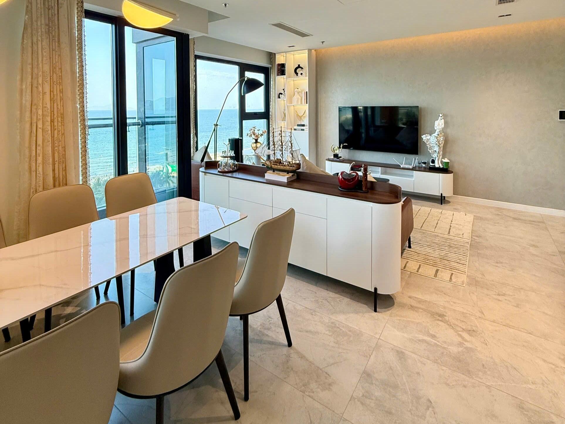 Luxury 2-Bedroom Beachfront Apartment | Times Square Da Nang - FUTA Residence | Direct ocean view