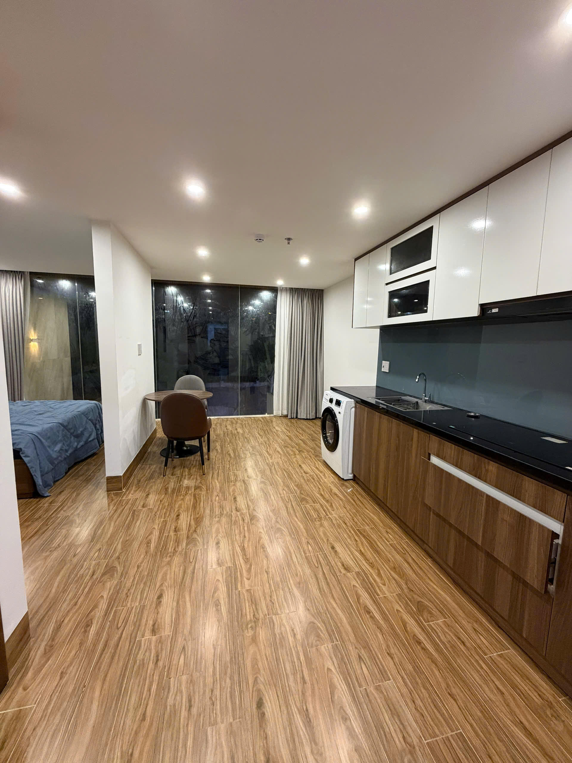 Cozy 1-Bedroom Studio Near My Khe Beach & Local Market