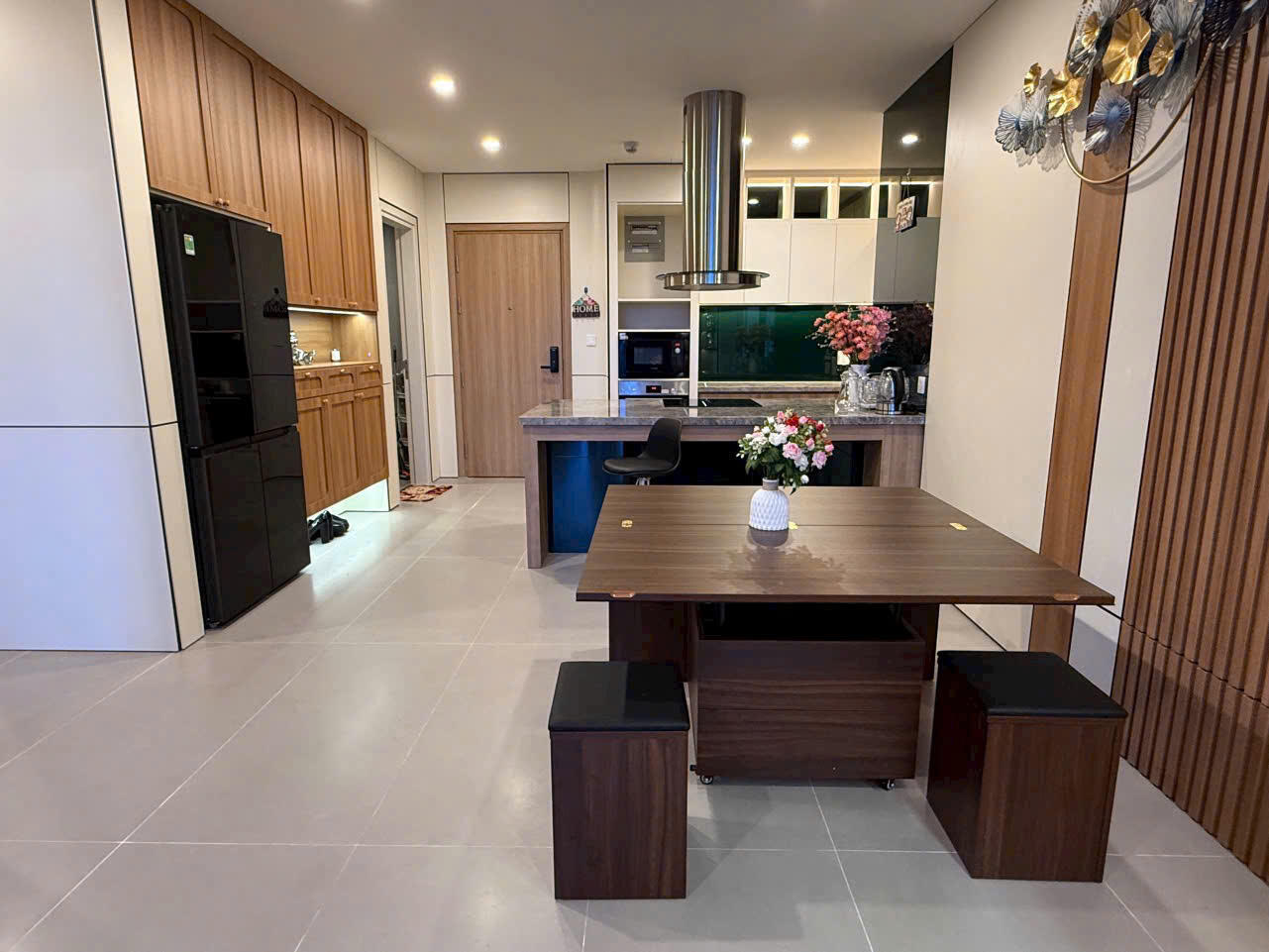 Elegant & Spacious 2-Bedroom Apartment at Sam Towers