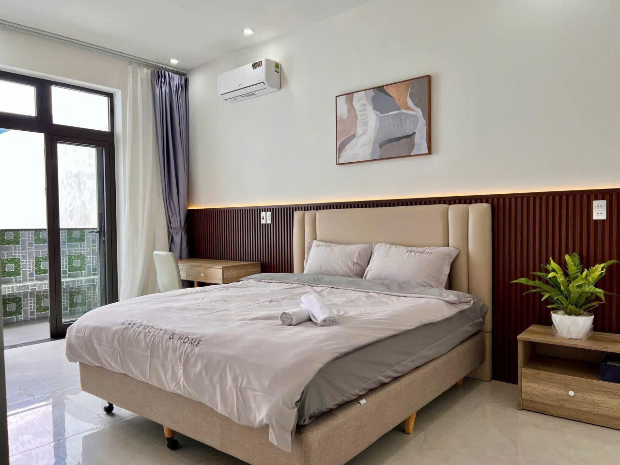 Modern 6-Bedroom Pool Villa | Spacious Living for Families & Professionals