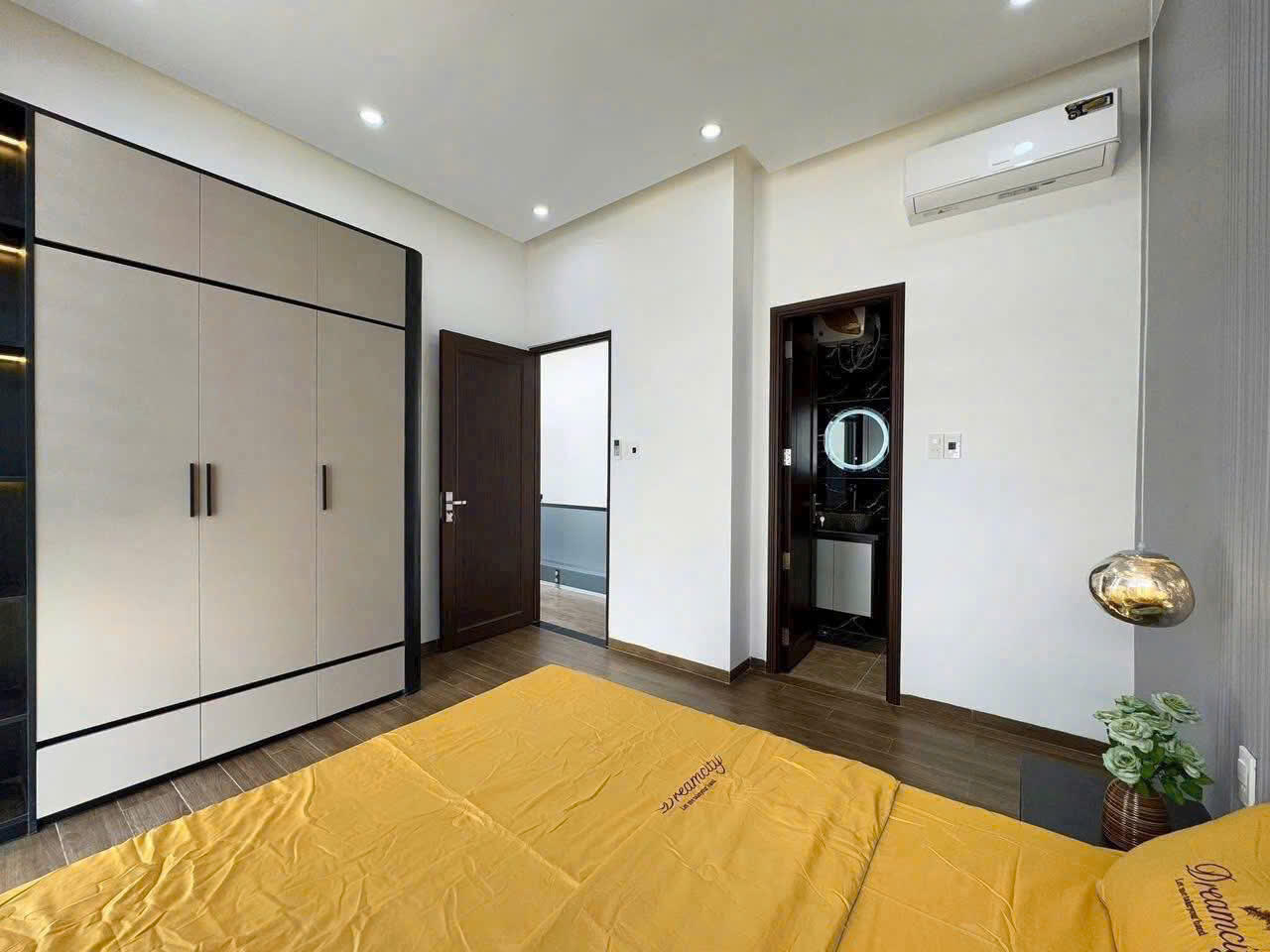 3-Bedroom House in Hai Chau with a Private Pool & Tropical Retreat