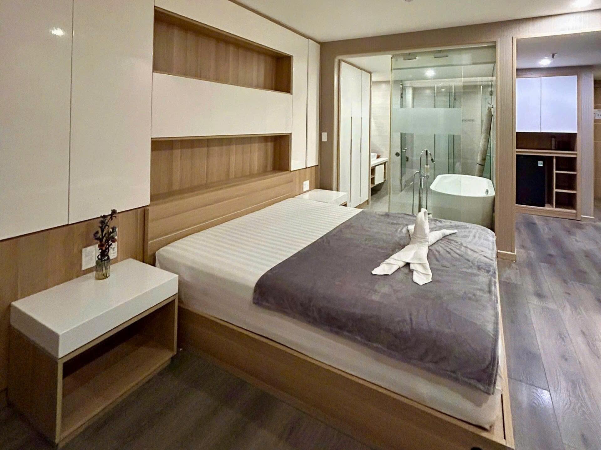 High-Floor 3-Bedroom Apartment for Rent at Fhome Zen Diamond Suites, Da Nang | Han River View
