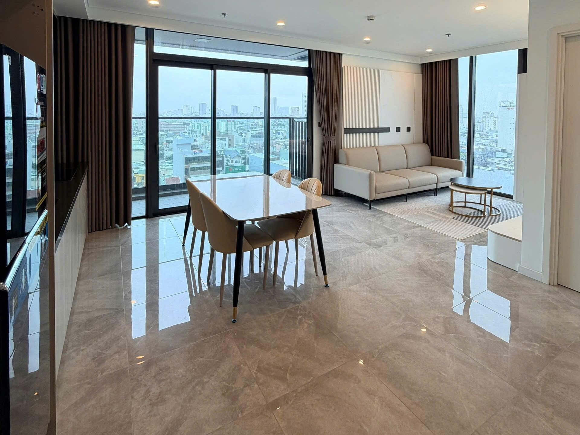 City and Han River View | Luxury 2-Bedroom Apartment for Rent at the Filmore Da Nang