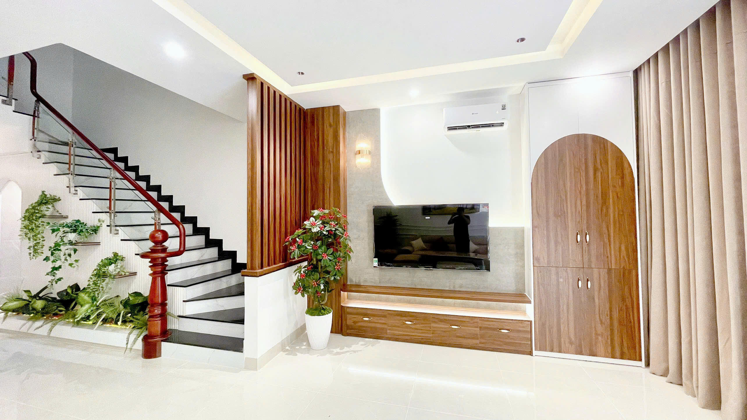 4-Bedroom Luxury Villa | Private Elevator & En-Suite Bedrooms