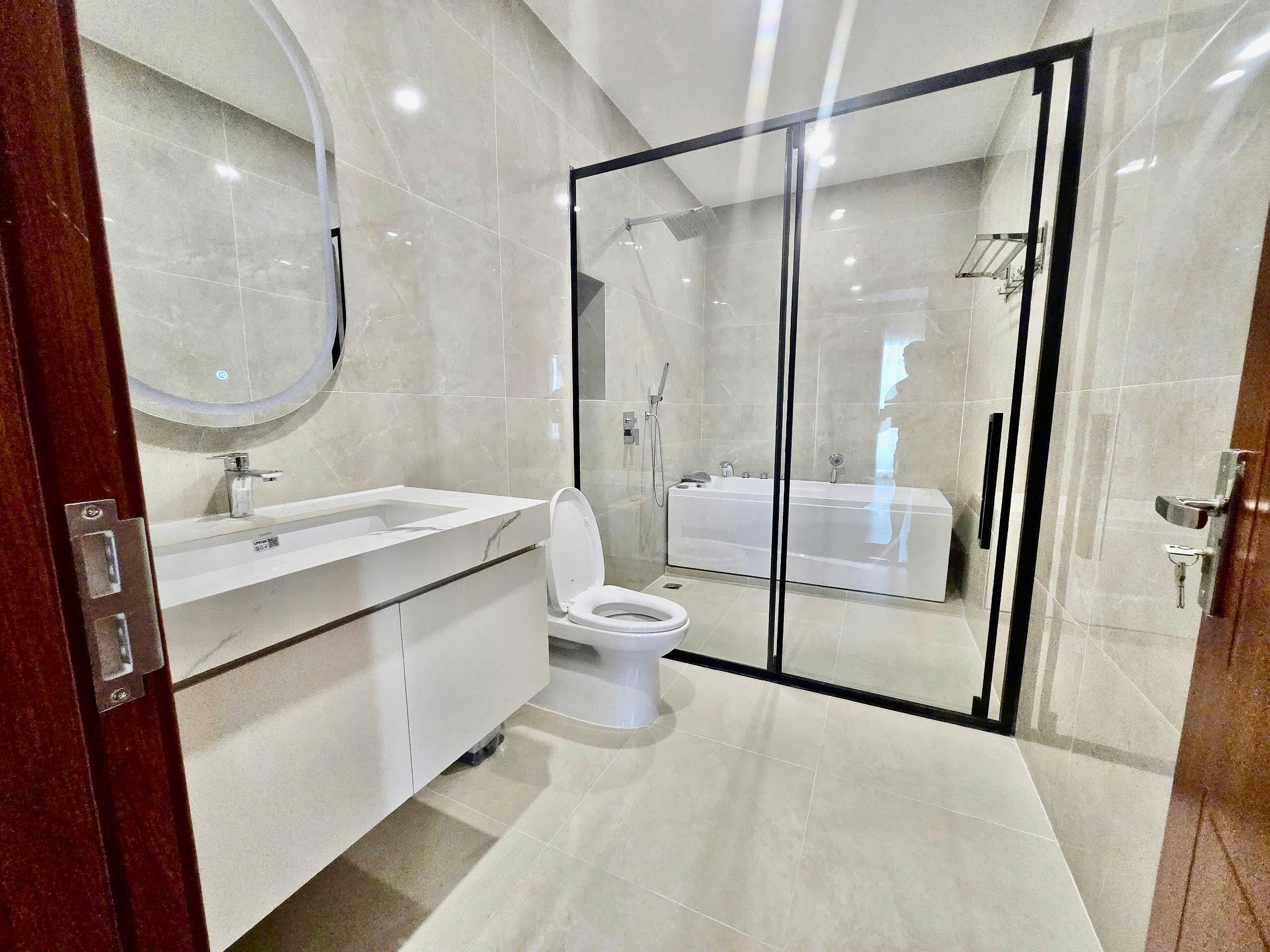 4-Bedroom Luxury Villa | Private Elevator & En-Suite Bedrooms