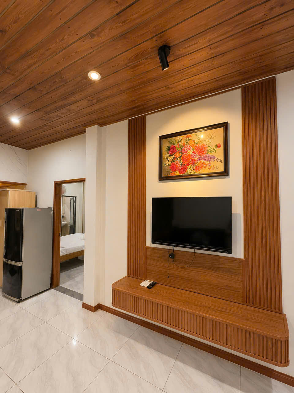 Charming 2-Bedroom House with Private Garden
