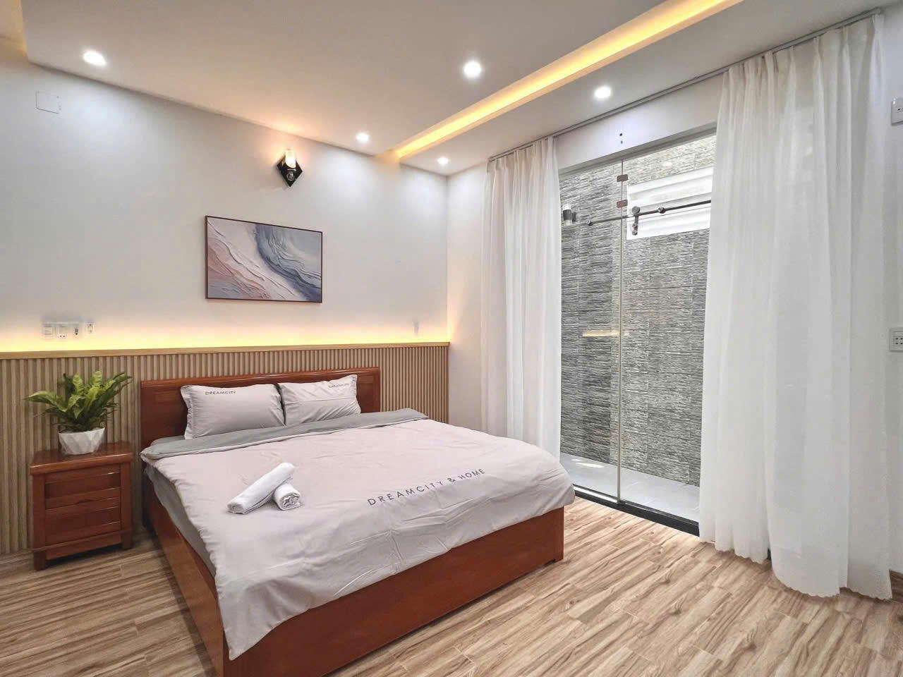 Modern 6-Bedroom Pool Villa | Spacious Living for Families & Professionals