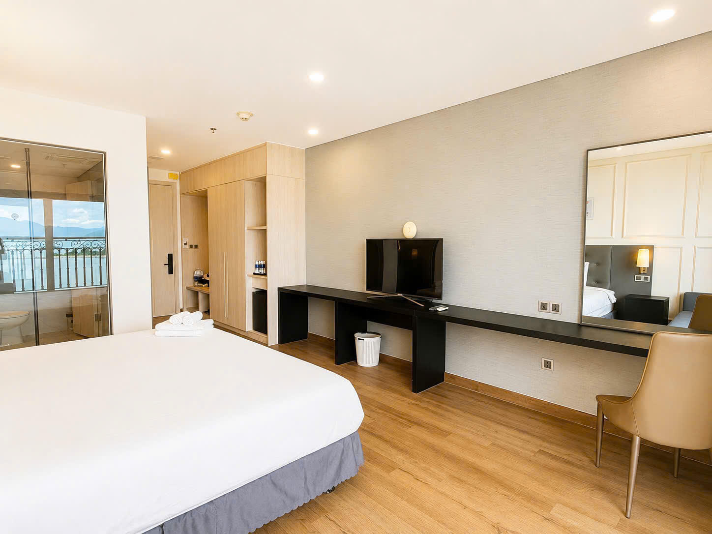 Studio with Bay Views at Wyndham Danang Golden Bay