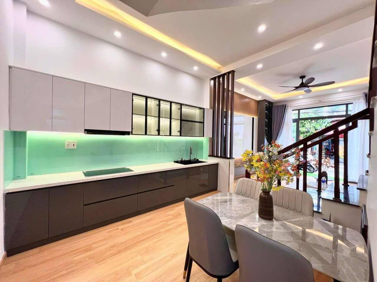 TRANQUIL HOME IN THE HEART OF THE CITY, 3BRD