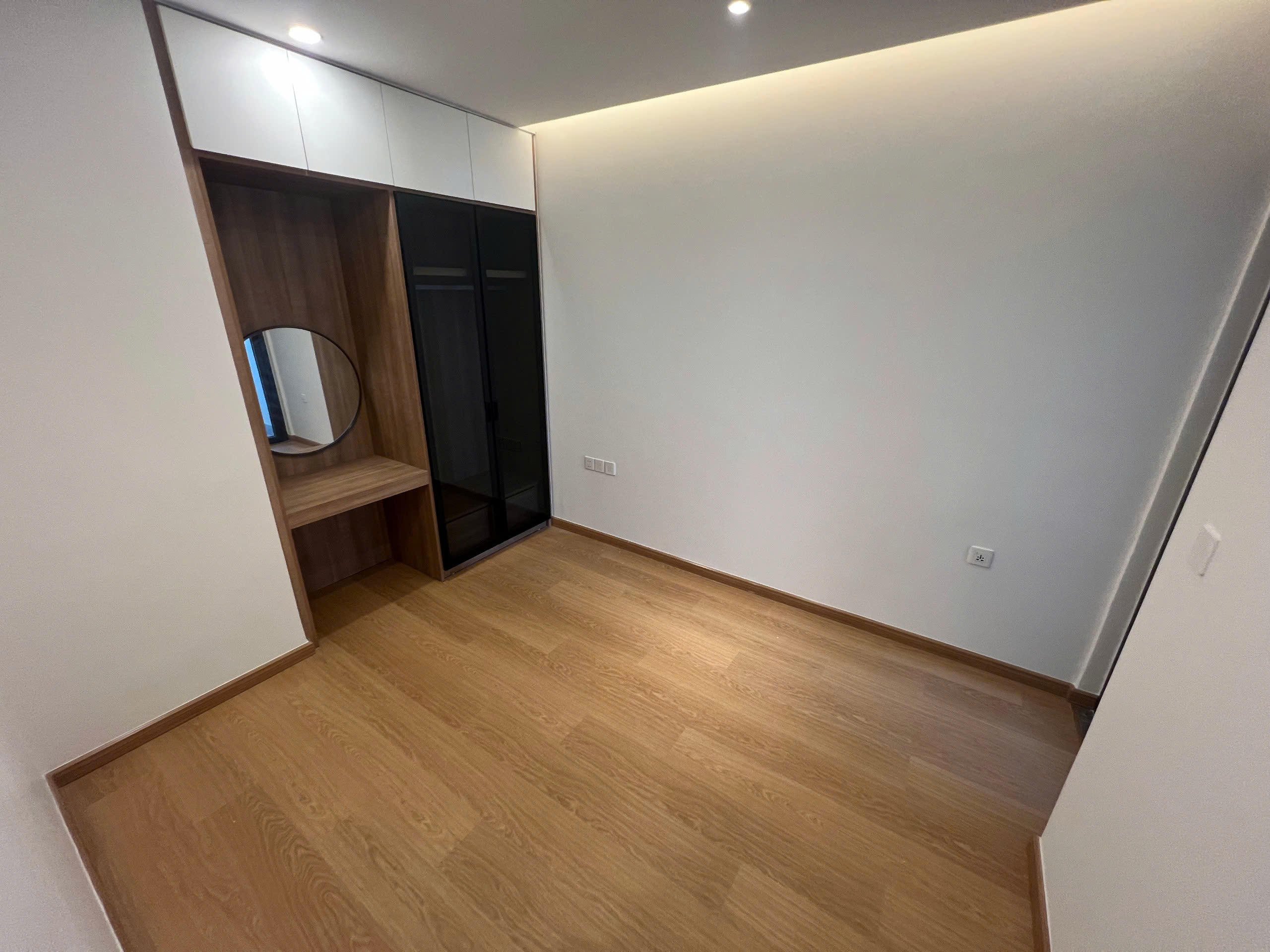  2-bedroom apartment for sale at SamTower 