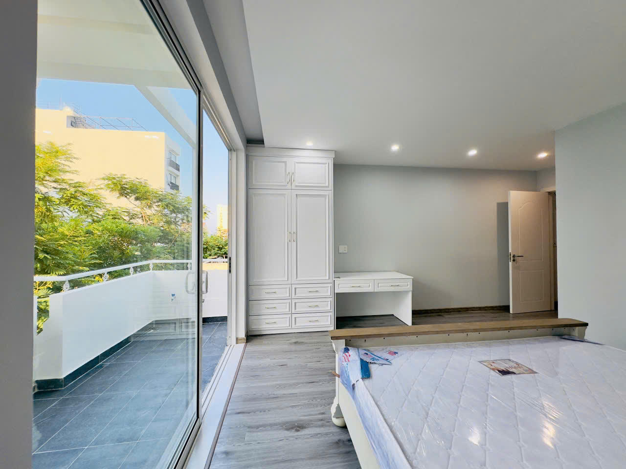 Modern Home for Long-Term Rent