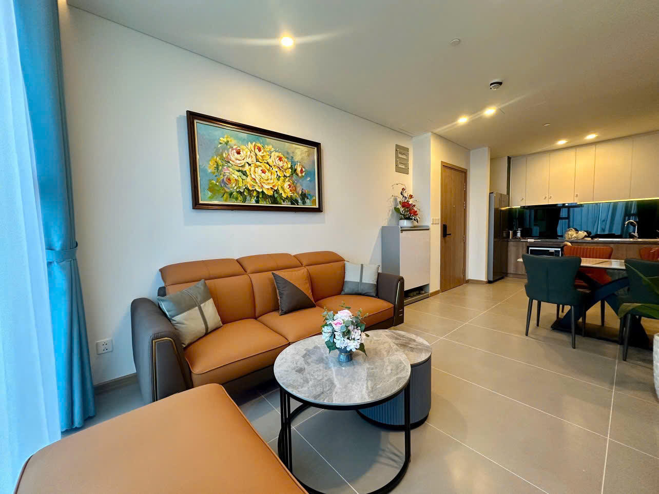 Luxury Apartment for Rent at Sam Tower, 2 Bedrooms