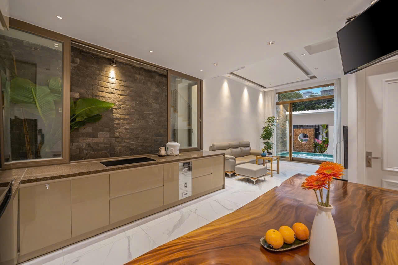 Luxury villa near Pham Van Dong beach - 4 bedrooms