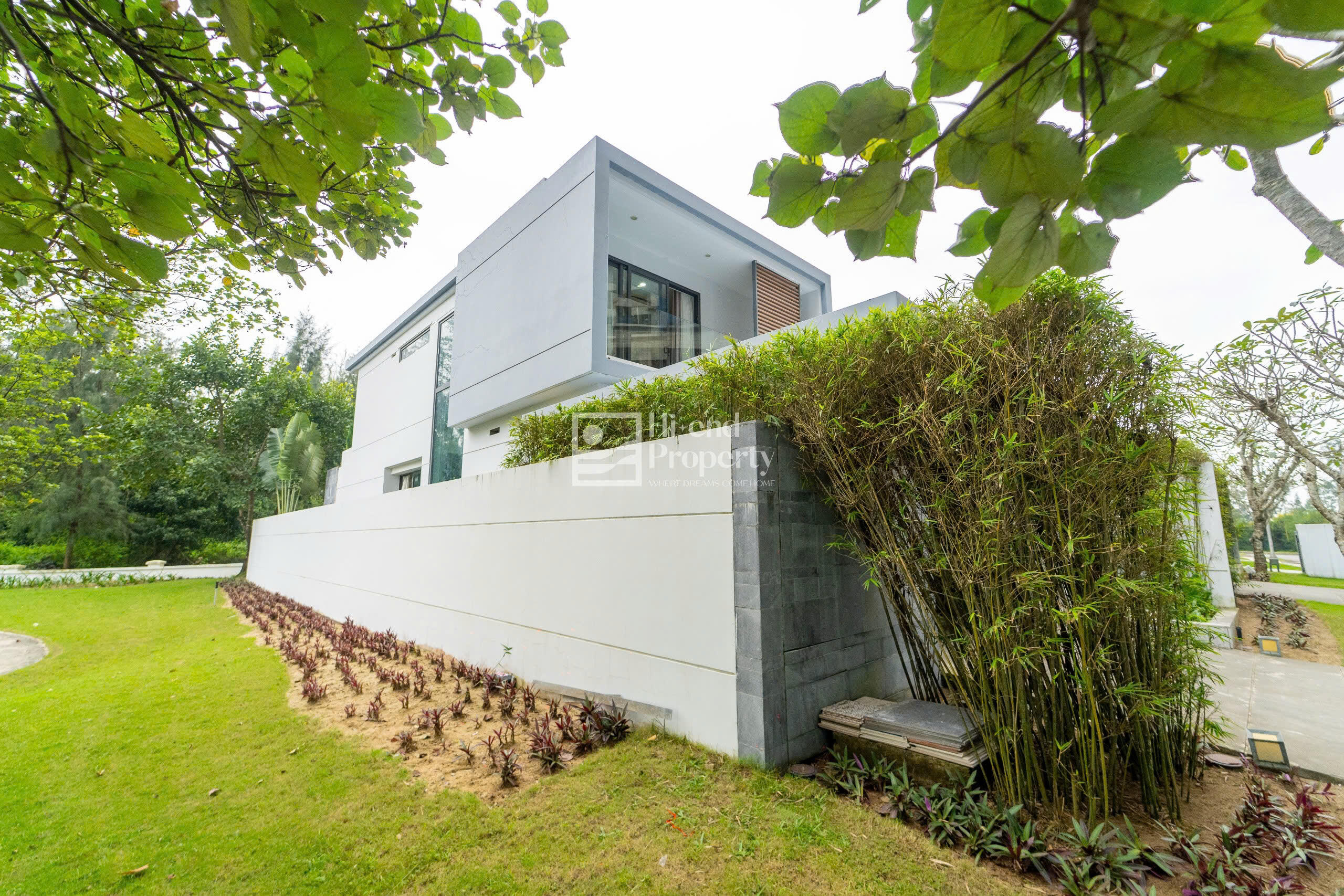 The Point Villa two-storey villas with private pools and stunning gardens.