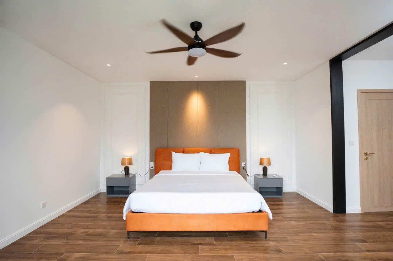 Regal Victoria A spacious and comfortable villa with inspiring interior.