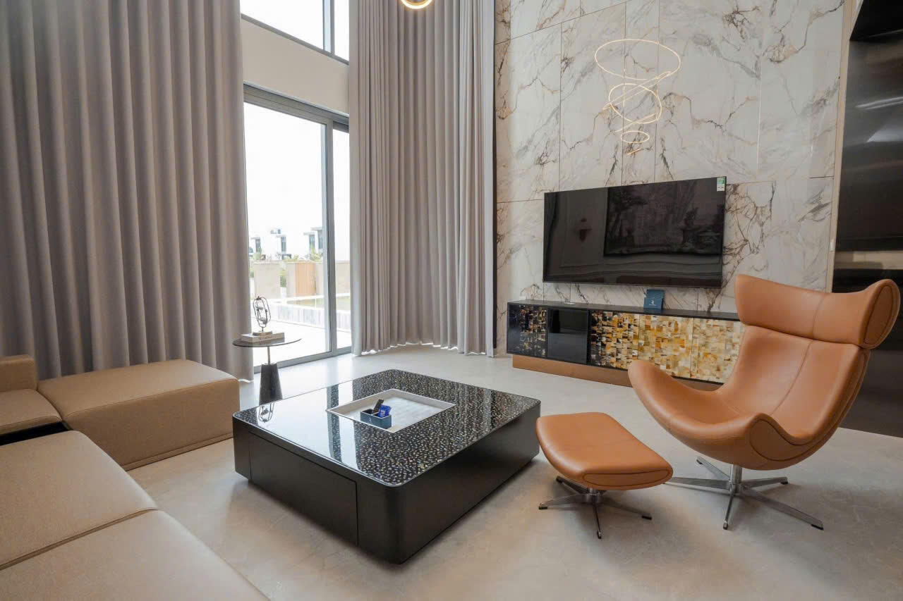 Regal Victoria A spacious and comfortable villa with inspiring interior.