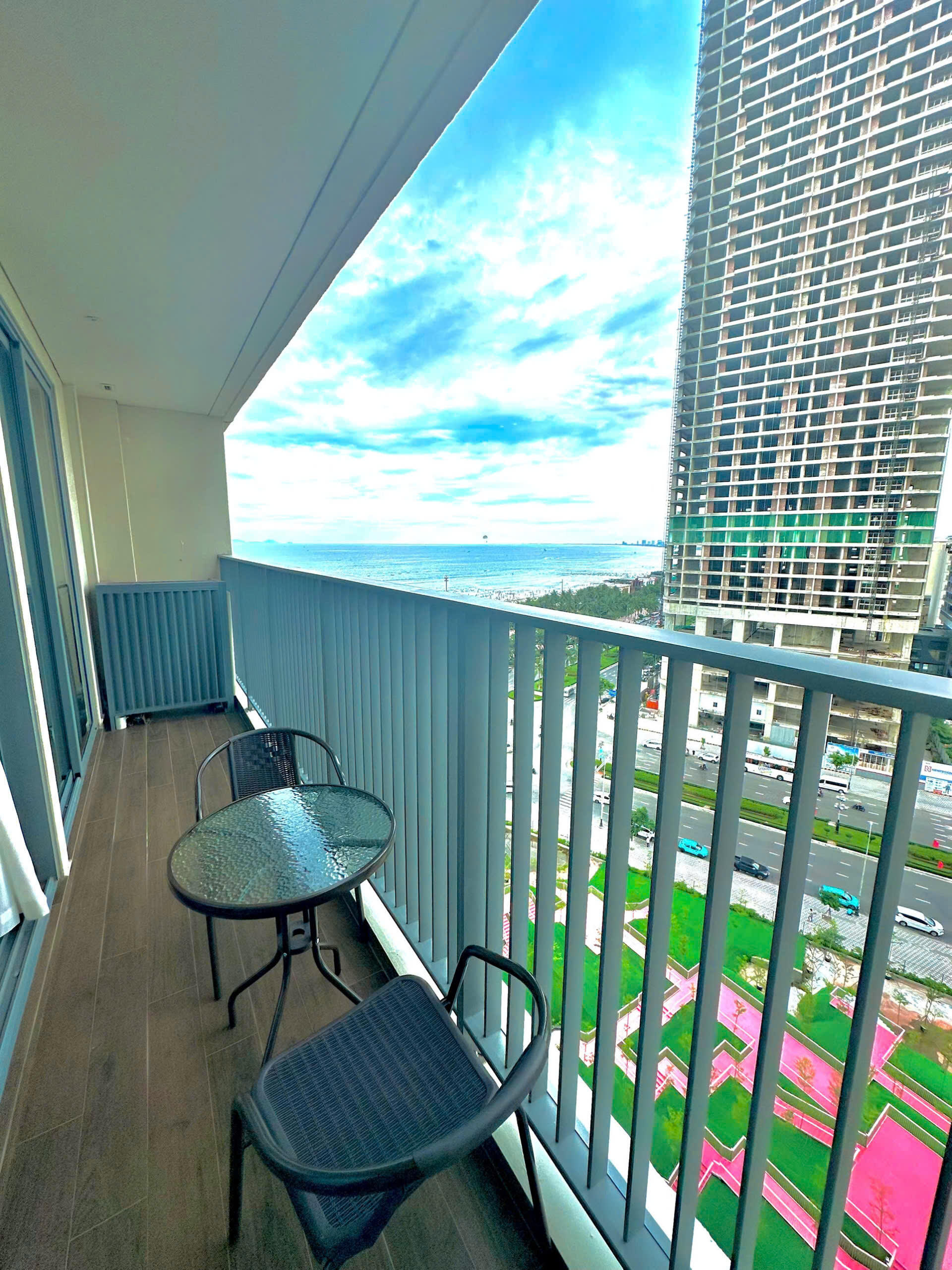 Wyndham Solei - 1 bedroom with a balcony and sea view