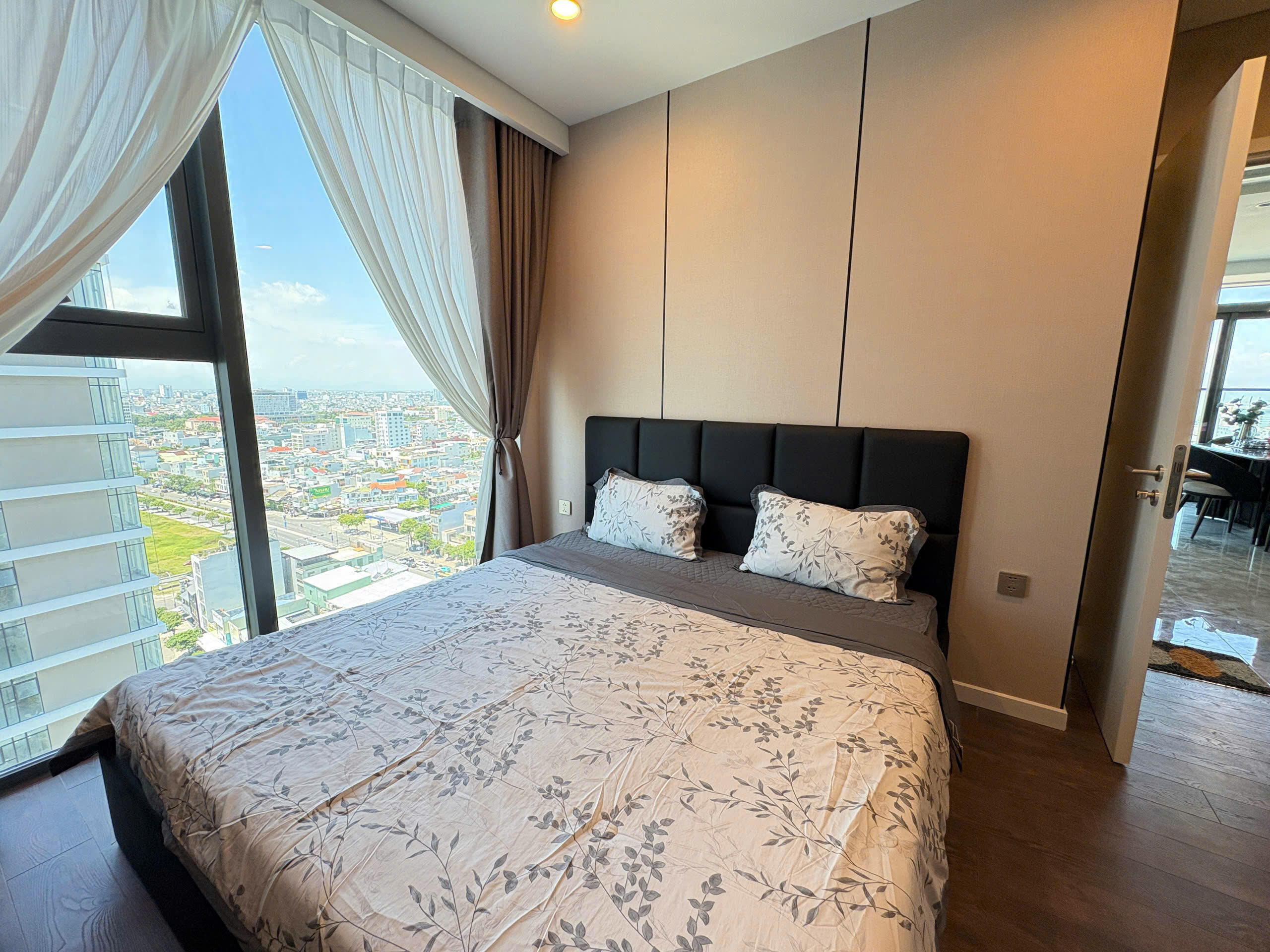 Filmore 19th Floor 2 Bedroom City View