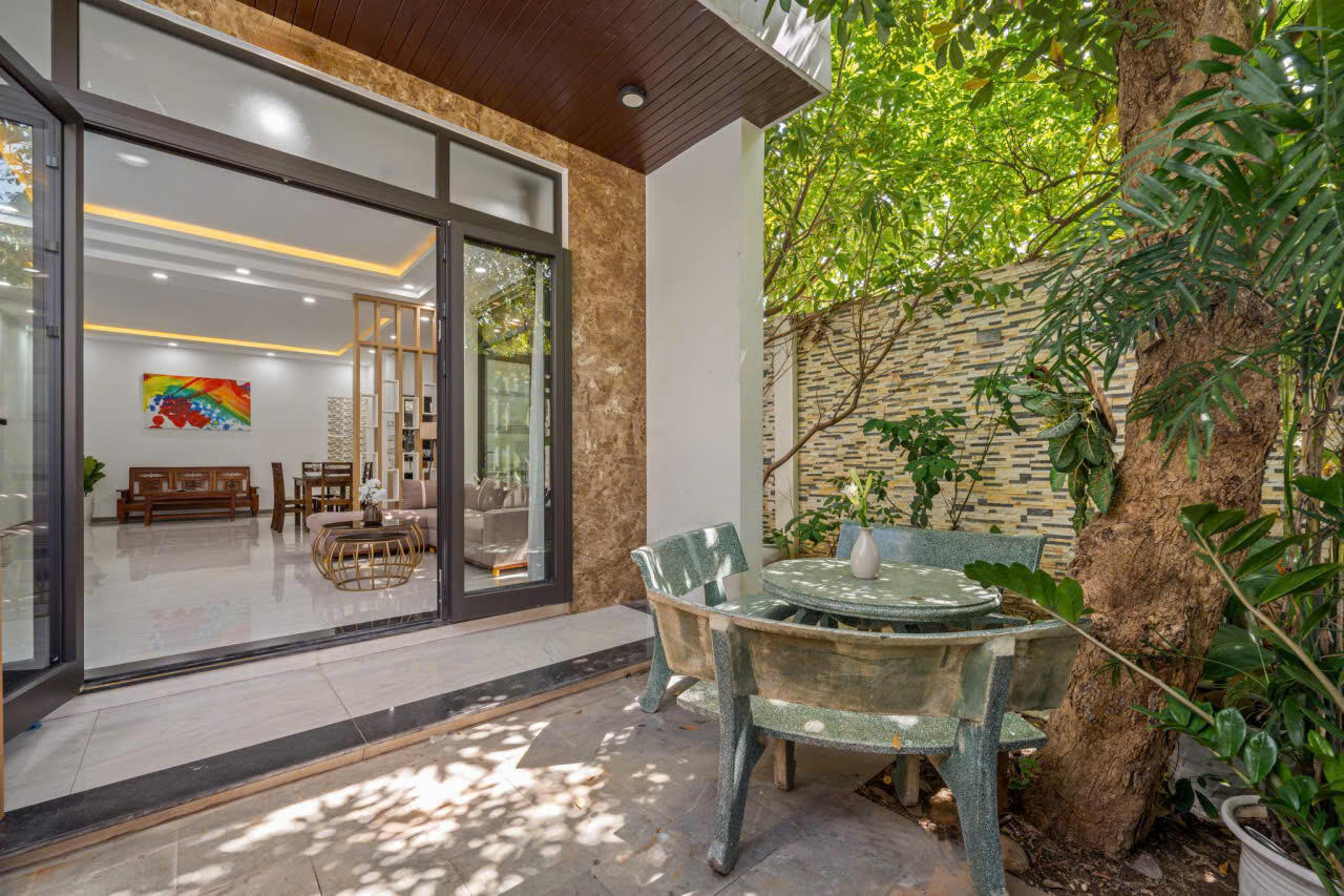 Villa for Rent in Son Tra - Spacious Living with Full Amenities