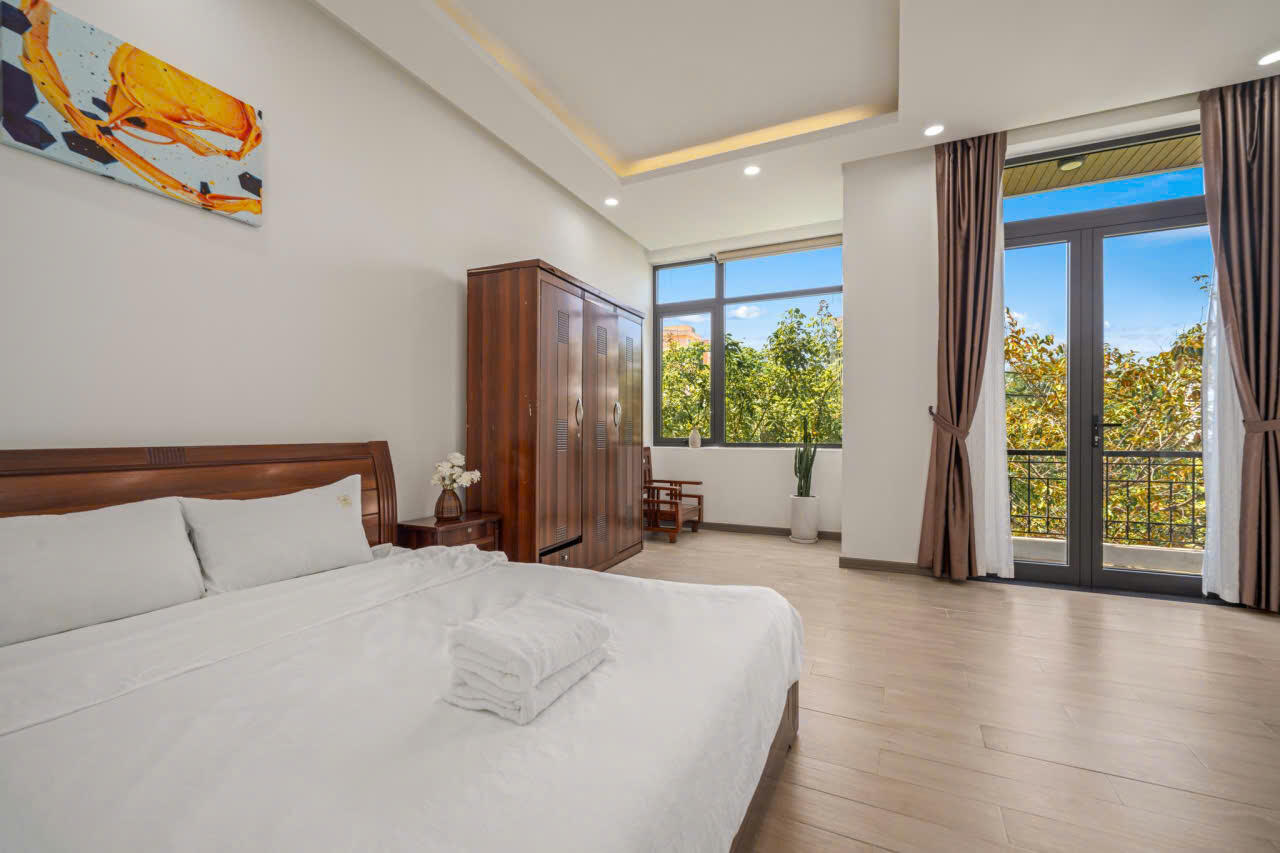 Villa for Rent in Son Tra - Spacious Living with Full Amenities